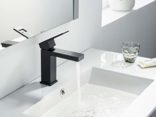 Смеситель Timo Briana 7161/03F для раковины, черный фото 2