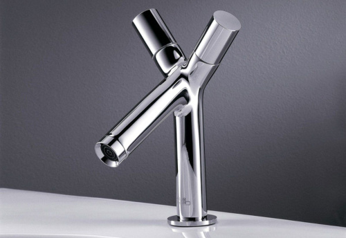 113 900 руб. Смеситель Axor Starck 10030000 для раковины фото 5 Смеситель Axor Starck 10030000 для раковины фото 5