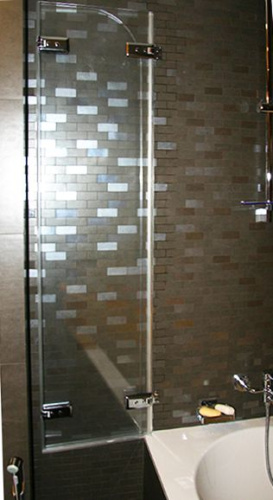 Шторка на ванну GuteWetter Trend Pearl GV-862B левая 120 см стекло бесцветное, фурнитура хром фото 4