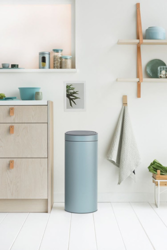 Мусорное ведро Brabantia Touch Bin New 115424