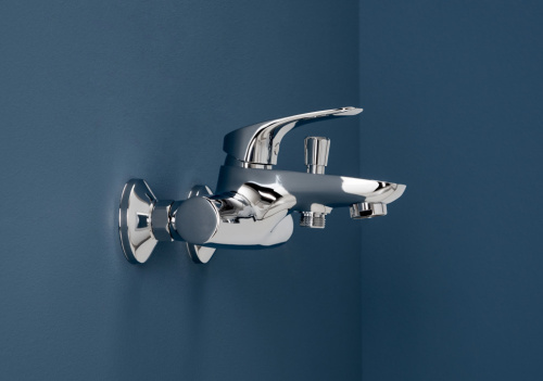 3 990 руб. Смеситель Aquanet Techno SD90881 для ванны с душем фото 2 Смеситель Aquanet Techno SD90881 для ванны с душем фото 2