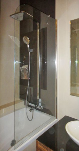 Шторка на ванну GuteWetter Lux Pearl GV-601A правая 60 см стекло бесцветное, профиль хром фото 2