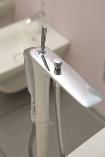 Смеситель Hansgrohe PuraVida 15473400 для ванны с душем фото 2