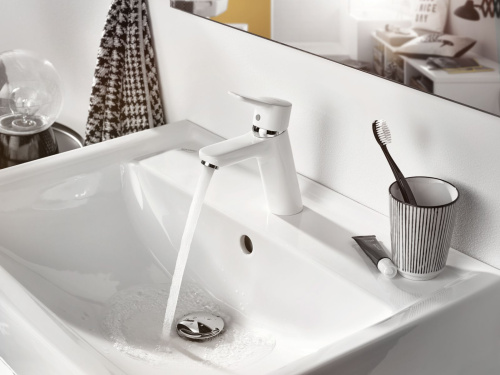 Смеситель Kludi Pure&Easy 372929165 для раковины фото 2