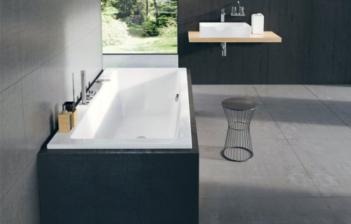 Акриловая ванна Ravak Formy 01 180x80 с ножками Акриловая ванна Ravak Formy 01 180x80 с ножками