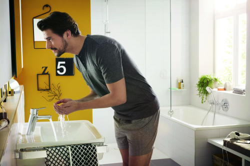 3 350 руб. Смеситель Kludi Pure&Easy 374190565 для ванны с душем фото 2 Смеситель Kludi Pure&Easy 374190565 для ванны с душем фото 2