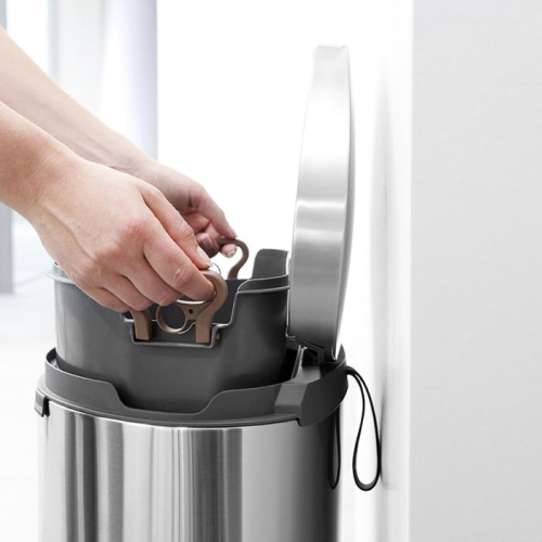Мусорное ведро Brabantia FlatBack 482021 фото 4