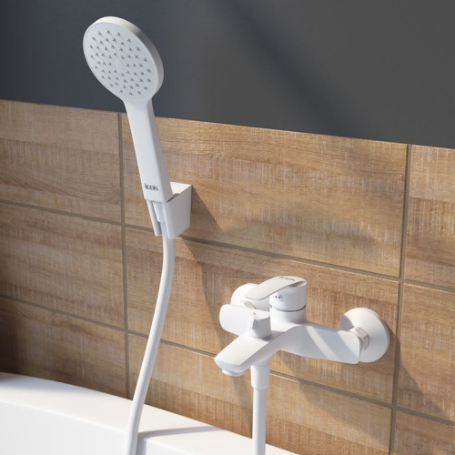 Смеситель IDDIS Ray RAYWT02i02 для ванны с душем фото 2