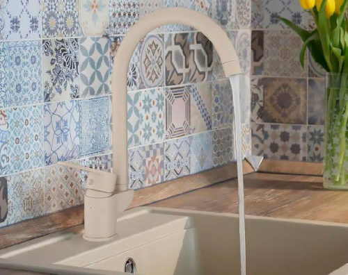 Смеситель GPD Atros MTE65-KG для кухонной мойки, кремовый фото 2