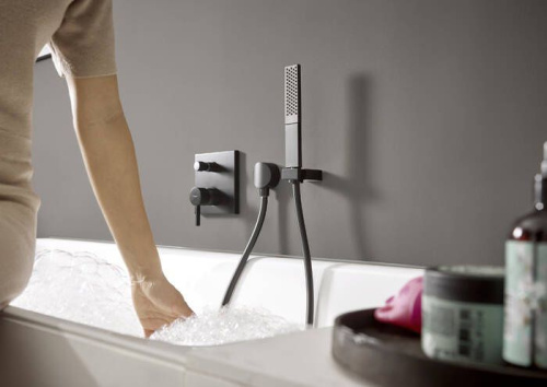 Душевая лейка Hansgrohe Rainfinity 100 26867340 шлифованный черный хром фото 2