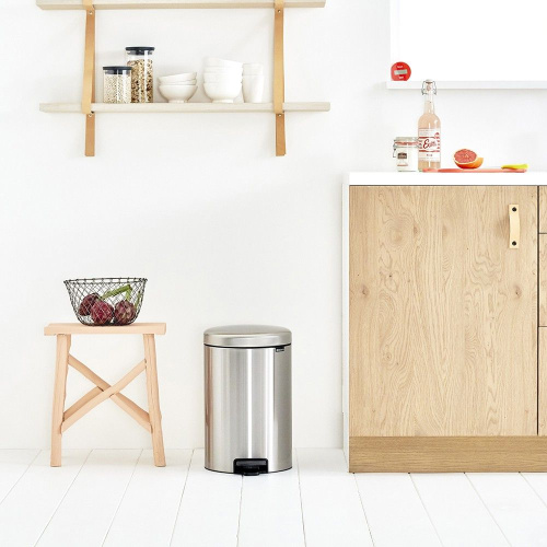Мусорное ведро Brabantia NewIcon 114021 фото 6 Мусорное ведро Brabantia NewIcon 114021 фото 6