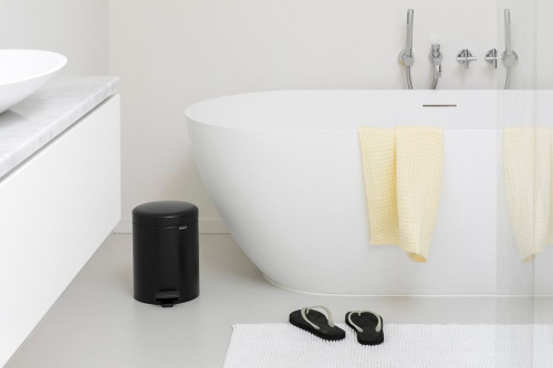 Мусорное ведро Brabantia NewIcon 280405 фото 6 Мусорное ведро Brabantia NewIcon 280405 фото 6