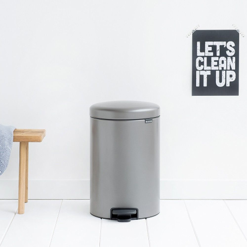 Мусорное ведро Brabantia NewIcon 114045 фото 2 Мусорное ведро Brabantia NewIcon 114045 фото 2