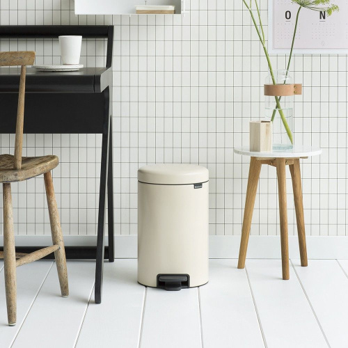 Мусорное ведро Brabantia NewIcon 113468 фото 2 Мусорное ведро Brabantia NewIcon 113468 фото 2