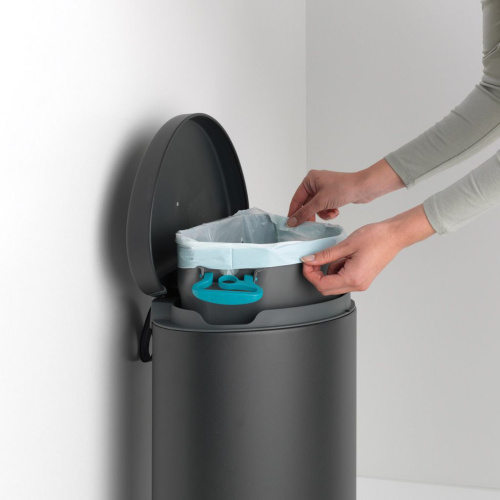 Мусорное ведро Brabantia FlatBack+ 119545 30л фото 6 Мусорное ведро Brabantia FlatBack+ 119545 30л фото 6