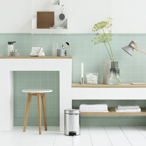 Мусорное ведро Brabantia NewIcon 113147 фото 7 Мусорное ведро Brabantia NewIcon 113147 фото 7