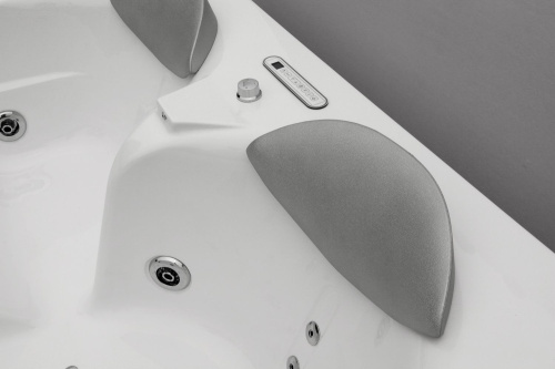 Акриловая ванна Black&White Galaxy GB5005 175x160 R фото 4